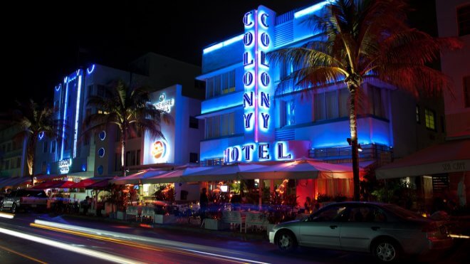 Miami's Architecture: Colony Hotel, Ocean Drive
