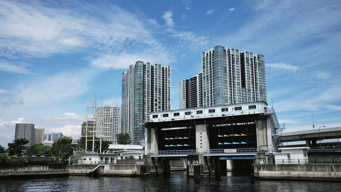 Meguro River Gates, Tennozu Isle, Tokyo