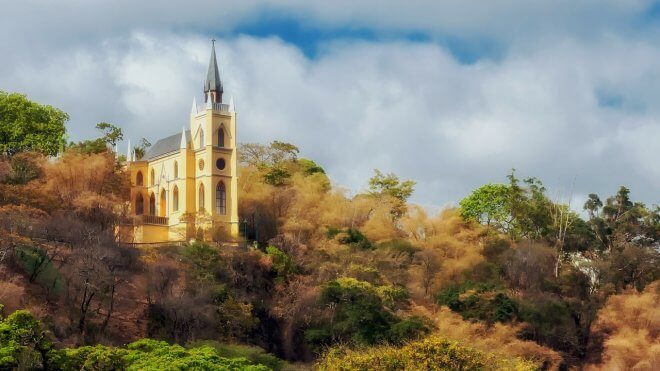 travel alone spain