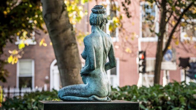 Danny Osborne's Tribute to Oscar Wilde, Merrion Square, Dublin