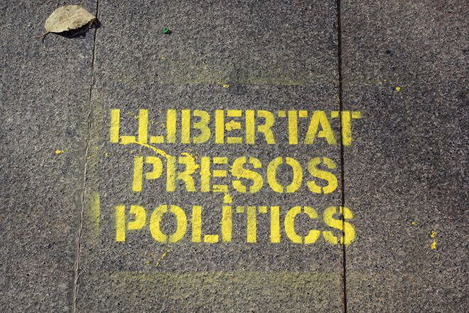 Catalan Independence in Barcelona - On the Sidewalk: Freedom for the Political Prisoners