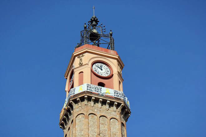 Catalan Independence in Barcelona - Highest Freedom Banner in the City?