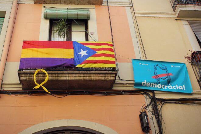 Catalan Independence in Barcelona - Just a Nice Composition